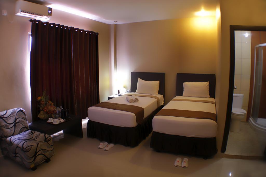 Grand Duta Hotel Palu Ngoại thất bức ảnh