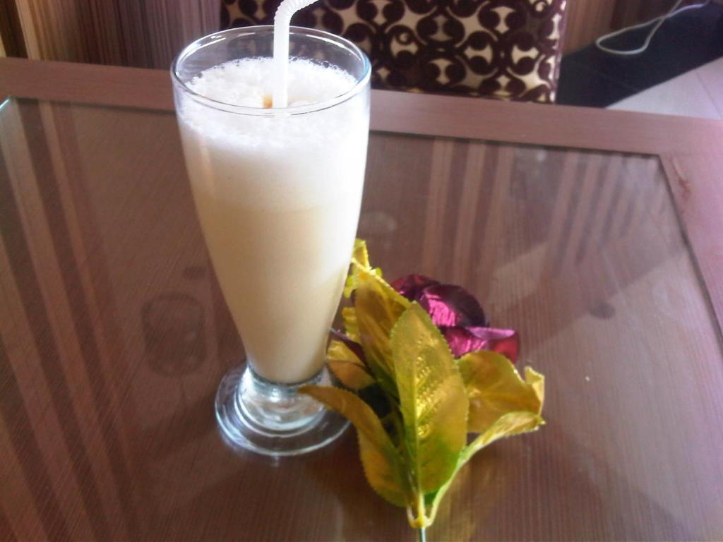 Grand Duta Hotel Palu Ngoại thất bức ảnh
