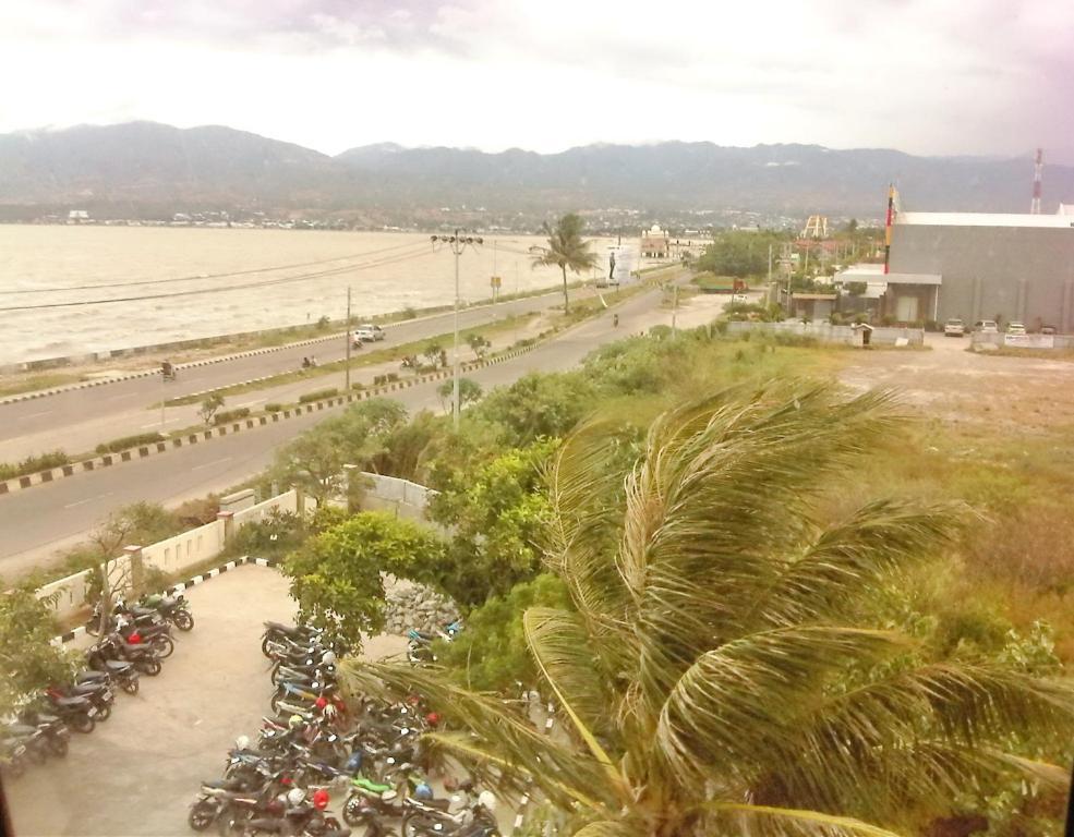 Grand Duta Hotel Palu Ngoại thất bức ảnh